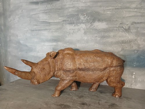 Vecchio rinoceronte scultura - vecchio,