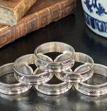 Set SEI rari anelli tovagliolo