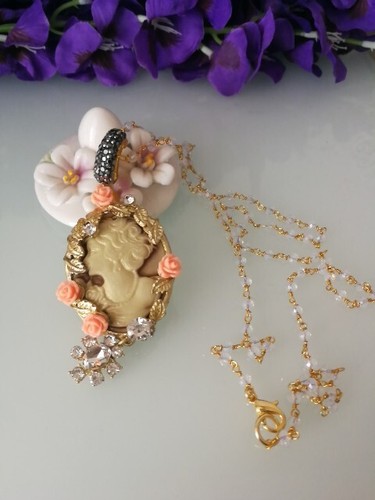 Collana antica con cammeo e - ,