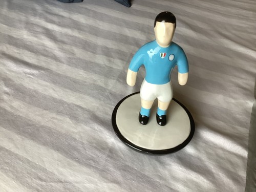 Statuina ceramica calcio - statuina,