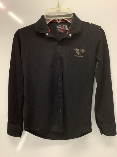 Camicia nera con bottoni