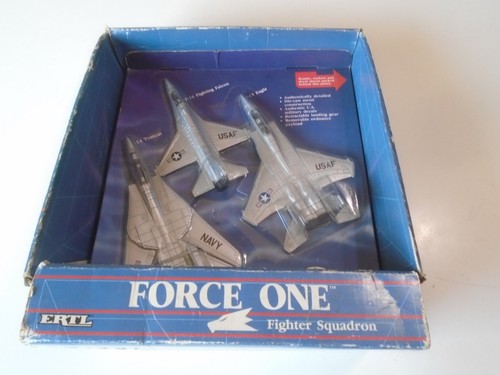 Ertl force one fighter - force,