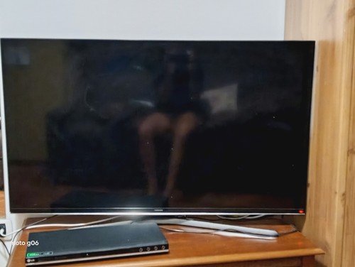 Pollici - tv,