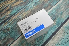 Sensore di prossimità cilindrico 12-24 VDC 2M nuovo in scatola E2EV-X2C2 (E2EVX2C2) OMRON