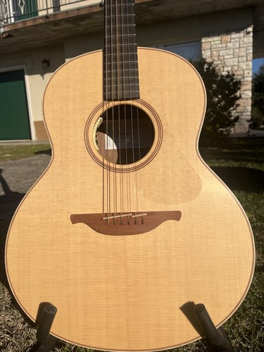 Lowden f21 sitka spruce - spruce, and