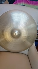 Piatto Zildjian 20" A. Avedis Medium Ride