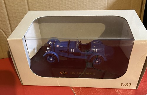 Die cast aston martin - aston,