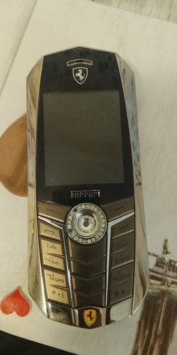 Telefono serie limitata vertù