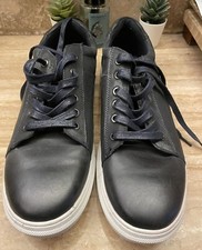 Sneakers basse alla moda