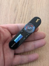 LETTORE MUSICALE DIGITALE WALKMAN SONY NWZ-B152 CON REC/PLAY MP3 2 GB