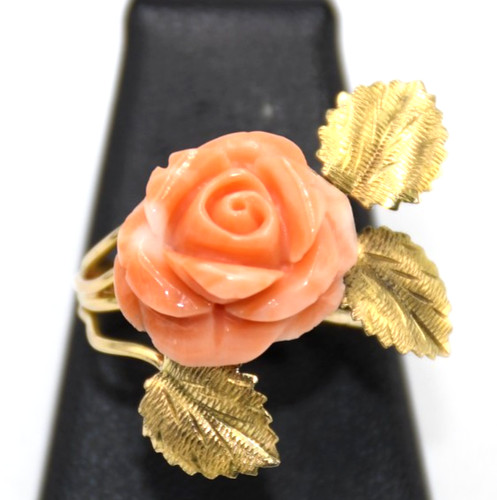 Anello con corallo - forma, di