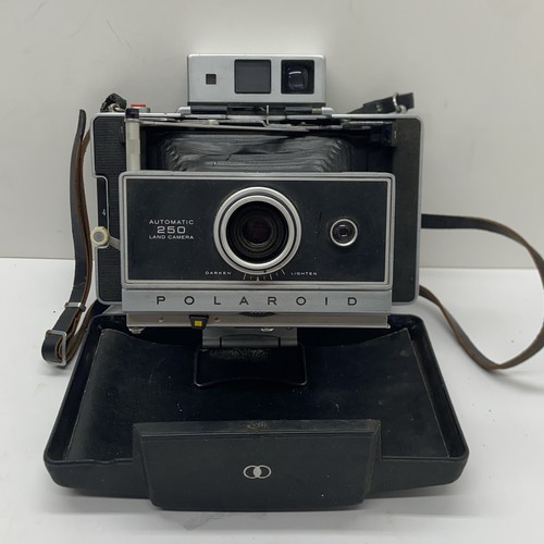 Polaroid 250 land camera - polaroid,