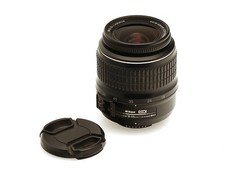 Nikon obiettivo zoom AF-S DX