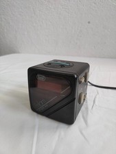 3B Cube Radio RC 848: Sveglia Radiofonica Elettronica con Stile Unico