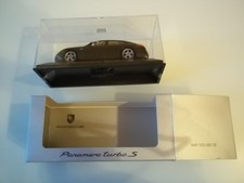 Porsche Panamera Turbo S *