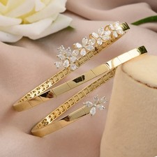Polsino Diamante Con Perle Fiori In Oro Giallo 18K Da Donna