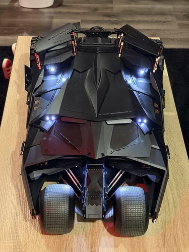 Hot toys cavaliere oscuro - il,