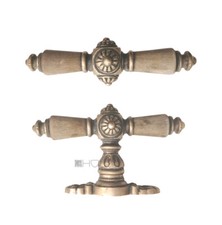 Oliva Finestra Antico Corno