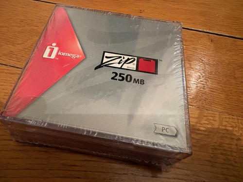 Lot brand new zip - zip, mb