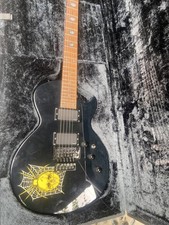 Chitarra ESP Kirk Hammett modello Metallica usata custodia rigida anni 90 leggera usura