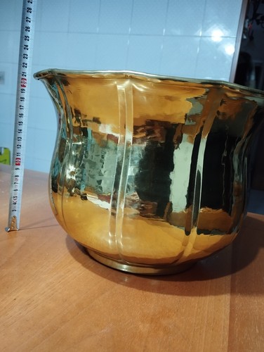 Vaso ottone massiccio - in,
