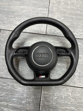 Volante inferiore piatto Audi