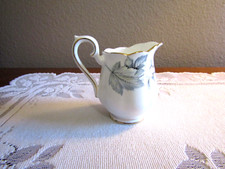Royal Albert / SILVER MAPLE /