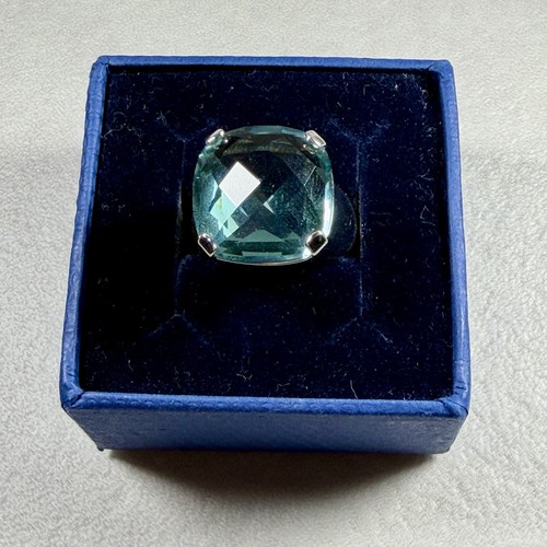 Autentico anello cocktail