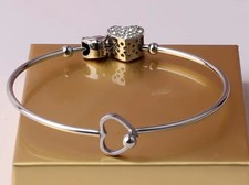 BRACCIALE DONNA ACCIAIO  PANDORA CON CHARMS