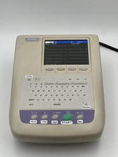 NIHON KOHDEN dispositivo ECG tipo Cardiofax M modello ECG-1350K