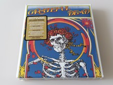 Grateful Dead (Skull & Roses)