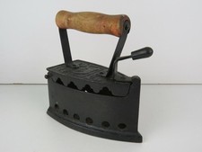 vecchio FERRO DA STIRO A