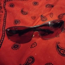 NUOVO* Occhiali da sole Ray