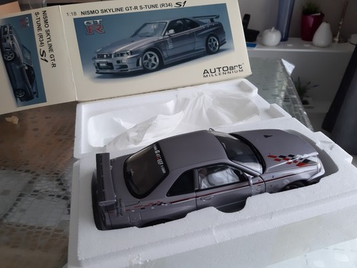 Autoart nissan gtr r34 - autoart,