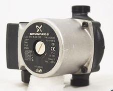 Circolatore Pompa Motore Impianto 130mm Attacco 1'' Caldaia Grundfos UPS 15-60