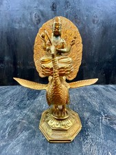 antica statua buddha