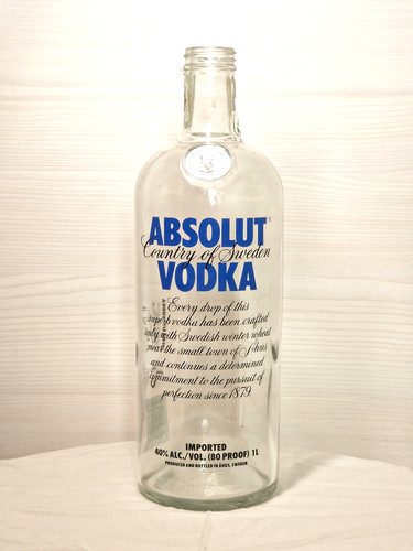 Bottiglia vuota absolut - vuota, vodka