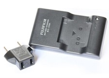 Caricabatteria BC 45B Fujifilm Nikon Coolpix Casio Pentax x batteria ENEL10 NP45