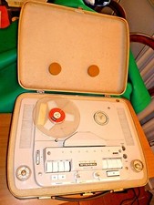 GRUNDIG TK46 MAGNETOFONO A BOBINE 4 PISTE PORTATILE MICROFONI CAVI MANUALE !!