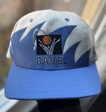 Cappellino snapback vintage anni 90 logo Athletics Cleveland Cavs Cavaliers denti di squalo