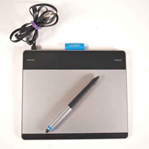 Wacom intuos pen touch small - wacom,