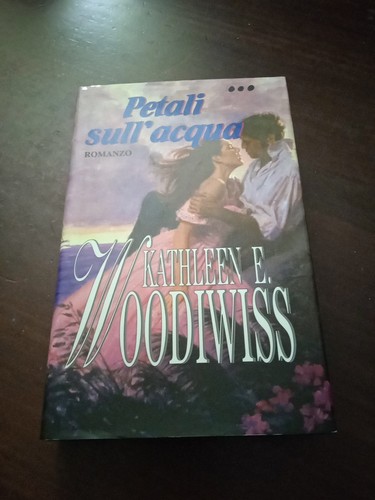 Petali sull acqua kathleen - petali,