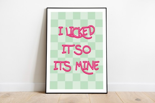 Stampa licked it s - it, so