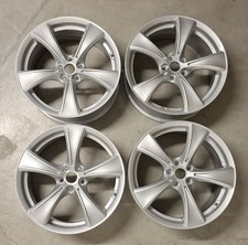 Cerchi in Lega Da 17 Alfa