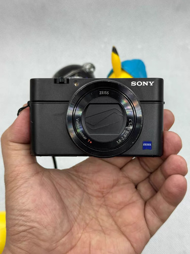 Near mint sony dsc - sony, dsc-rx100