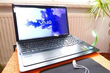 Sony Vaio F23 l 16 pollici FULLHD l SSD NUOVO l 16 GB di RAM l Windows 11 NUOVO l QUAD i7