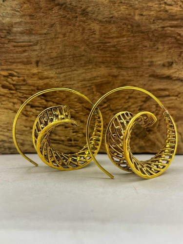 Orecchini spirale fatti a - spirale,