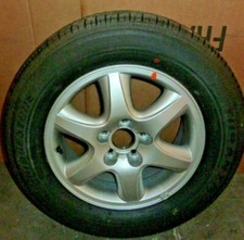 CERCHIO IN LEGA CON GOMMA  235/60/16  hyundai tucson CRDI 2.0 ANNO 2005 a 2010