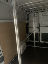 Allestimento furgone: Barre Ferma Carico + Scaffale