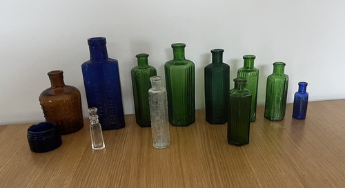 Vintage antique shop - shop, chemist